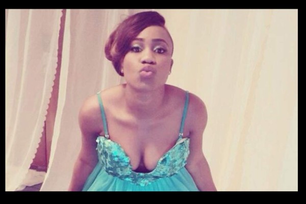 Cantante ofrece virginidad a cambio de la liberación de niñas de Nigeria